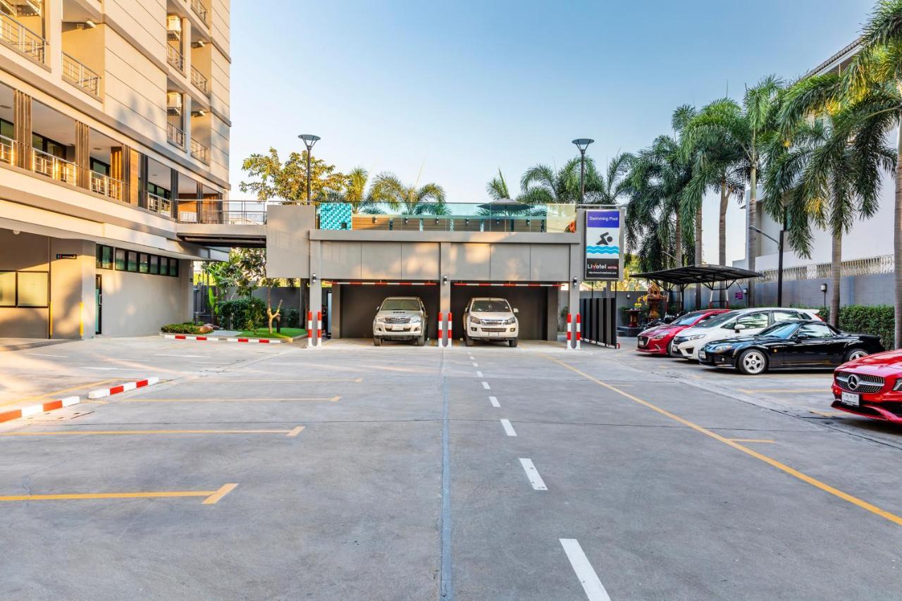 Livotel Hotel Hua Mak Bangkok Exteriör bild